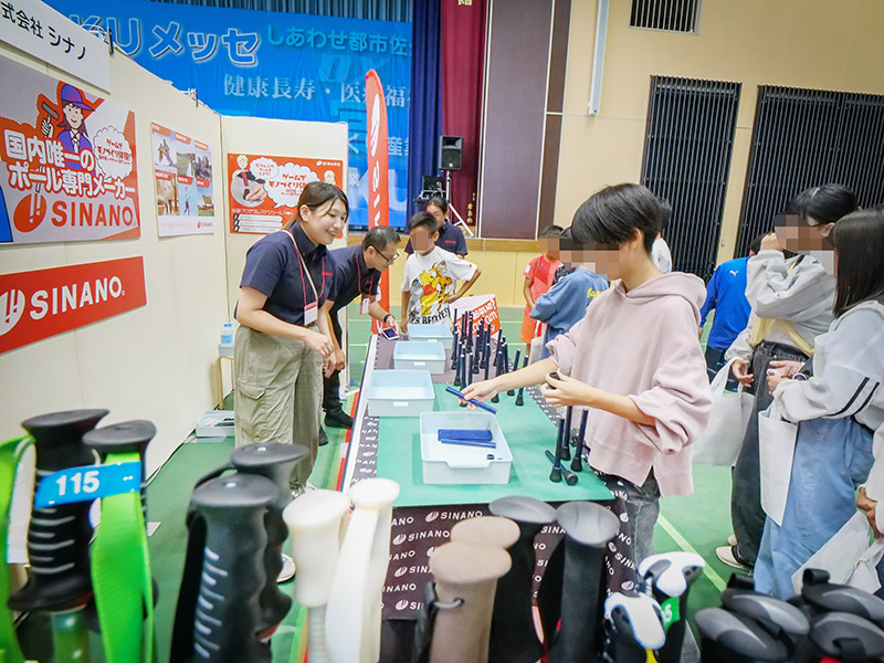 出展企業ブース見学
